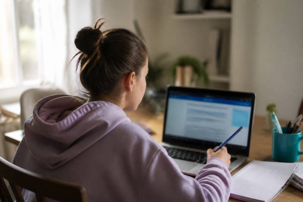 Bourse collège simulateur : estimez vos droits et préparez votre demande en ligne